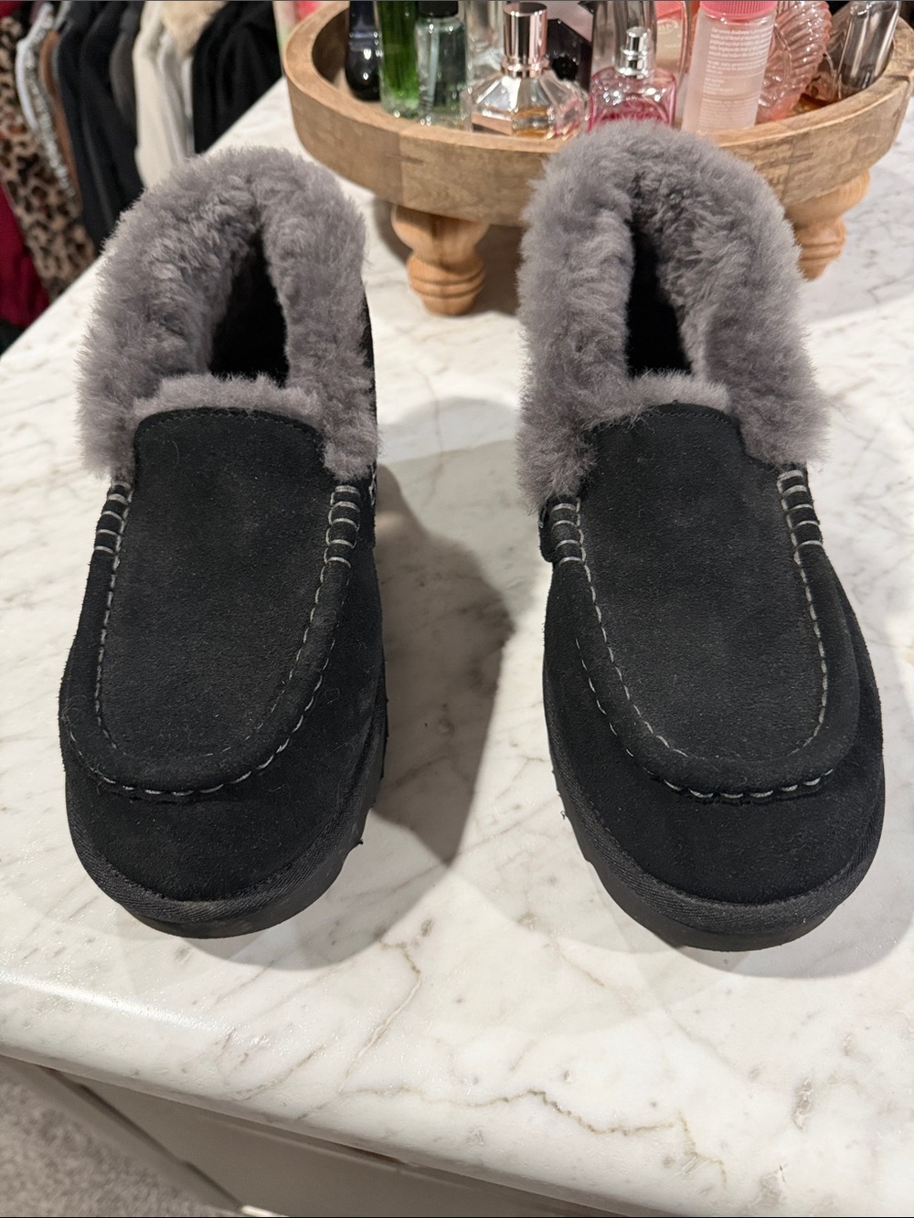 UGG - Picture 3 of 9